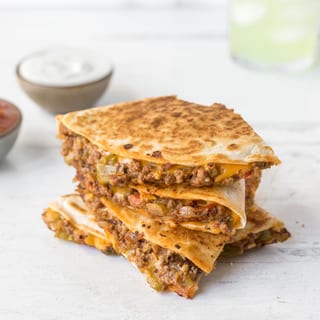 ala Grnd Beef Quesadilla